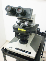 長年愛用の顕微鏡